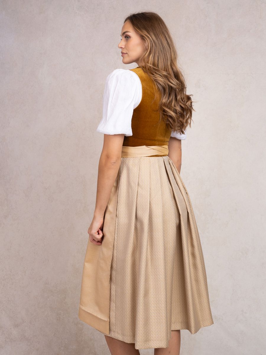 Dirndl Maya