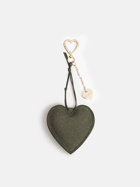 Lucy Heart Charm Amore | Oliv